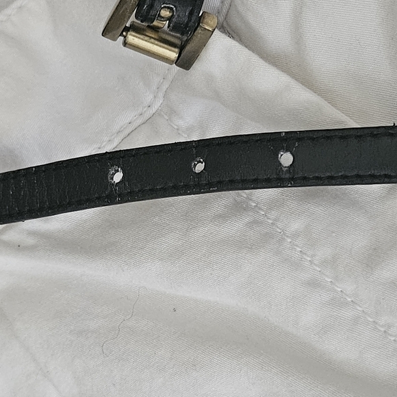 Michael kors white roll up shorts with belt size 4 - Picture 5 of 10